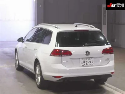 VOLKSWAGEN GOLF VARIANT