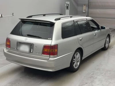 TOYOTA CROWN ESTATE