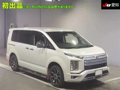 MITSUBISHI DELICA D5