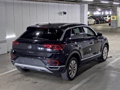 VOLKSWAGEN T-ROC