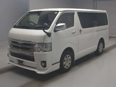 TOYOTA HIACE VAN