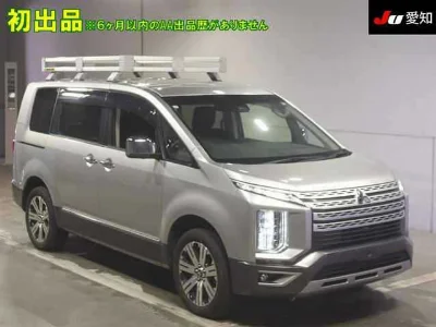 MITSUBISHI DELICA D5