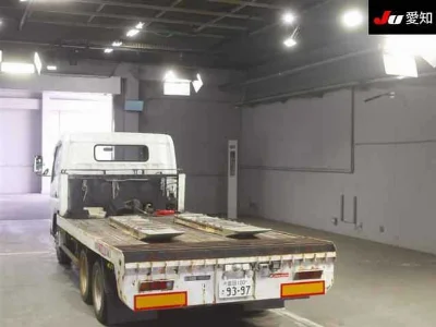 MITSUBISHI CANTER