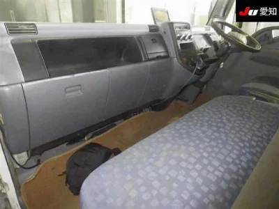 MITSUBISHI CANTER