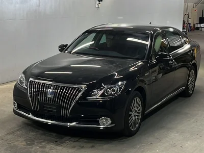 TOYOTA CROWN MAJESTA