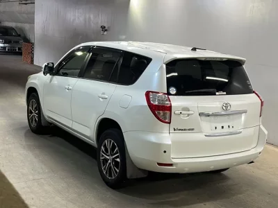 TOYOTA VANGUARD