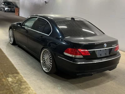 BMW 7 SERIES