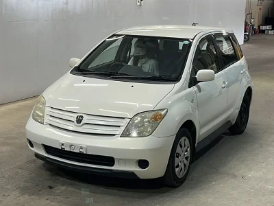 TOYOTA IST