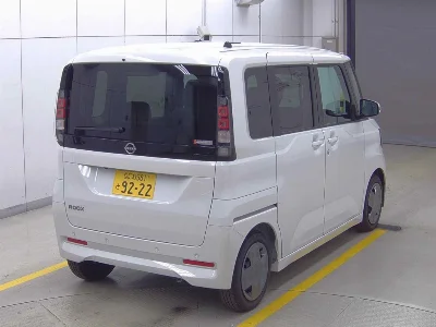 NISSAN ROOX