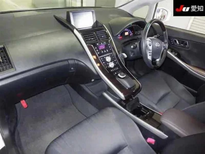 TOYOTA SAI