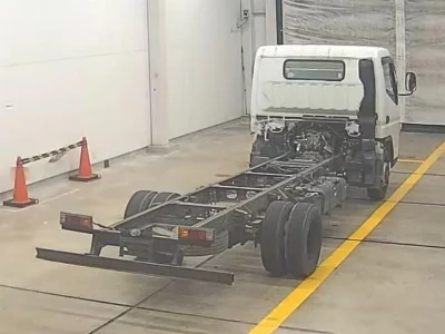 MITSUBISHI CANTER