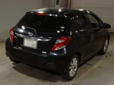 TOYOTA VITZ