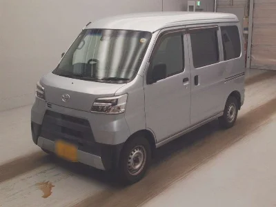 TOYOTA PIXIS VAN