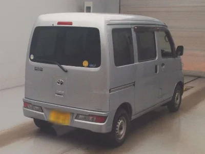 TOYOTA PIXIS VAN