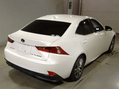 LEXUS IS