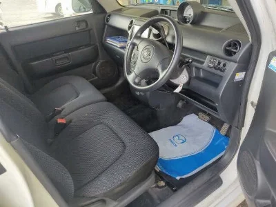 TOYOTA BB