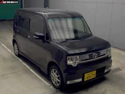 TOYOTA PIXIS SPACE