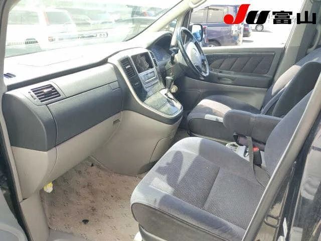 Toyota ALPHARD V  с аукциона в Японии