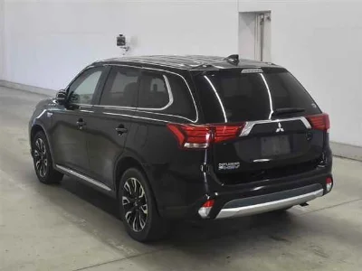 MITSUBISHI OUTLANDER PHEV