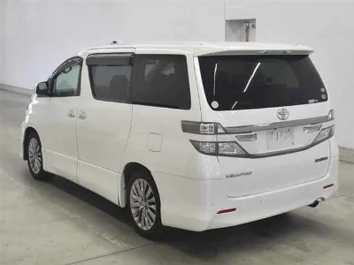 TOYOTA VELLFIRE