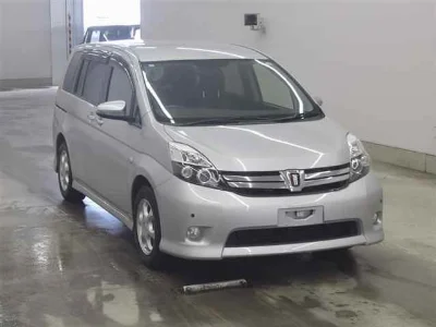 TOYOTA ISIS