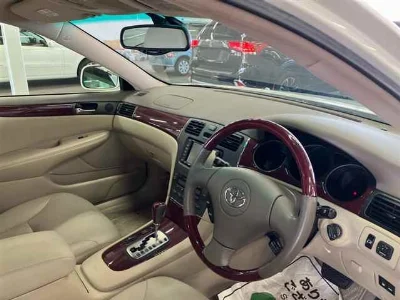 TOYOTA WINDOM