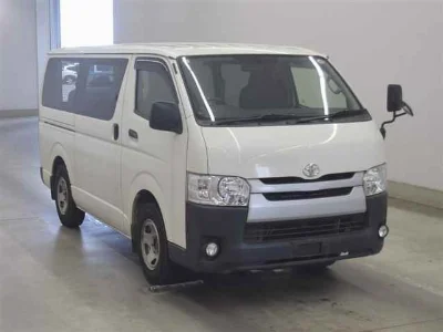 TOYOTA HIACE VAN