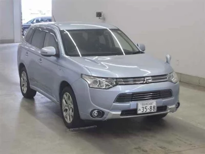 MITSUBISHI OUTLANDER PHEV