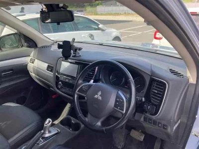 MITSUBISHI OUTLANDER PHEV