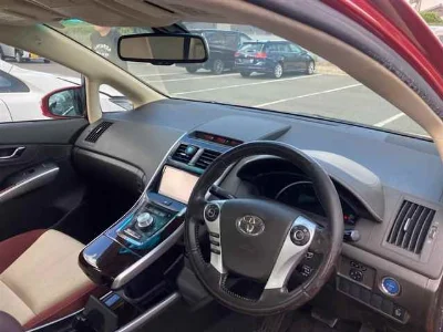 TOYOTA SAI