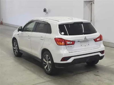 MITSUBISHI RVR