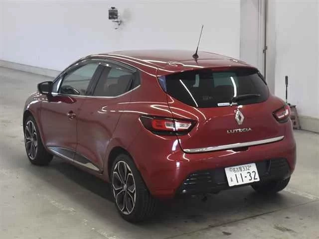 Renault Lutecia  с аукциона в Японии