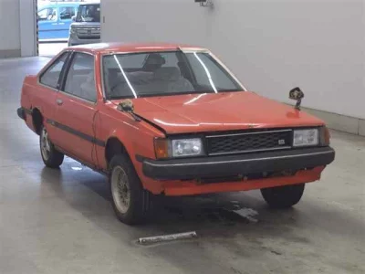 TOYOTA CARINA