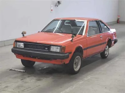TOYOTA CARINA