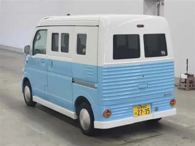 NISSAN CLIPPER VAN