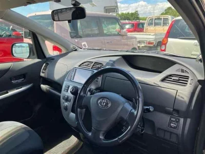 TOYOTA RACTIS