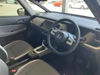 Цена авто Honda Fit с аукционов Японии, номер кузова GR6, пробег 125 000, оценка 6