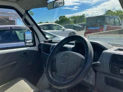 NISSAN CLIPPER TRUCK