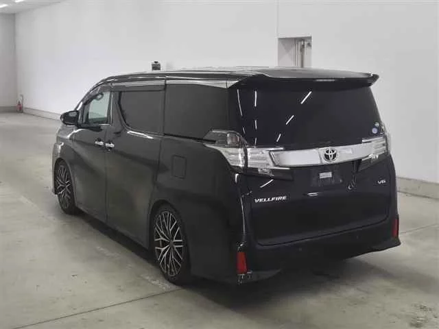 Toyota Vellfire  с аукциона в Японии