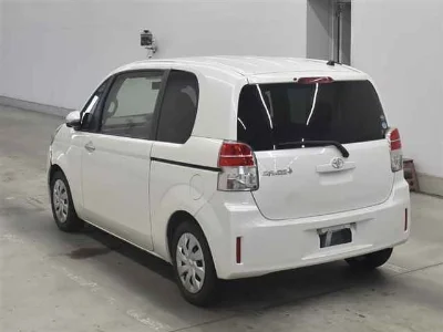 TOYOTA SPADE