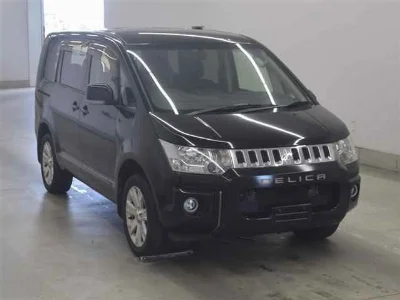 MITSUBISHI DELICA D5