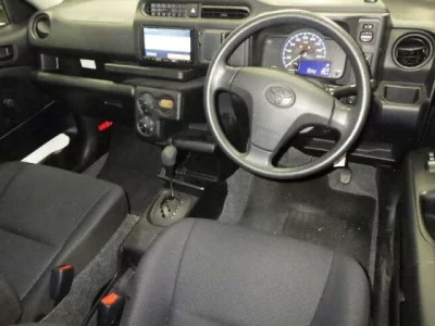 TOYOTA SUCCEED
