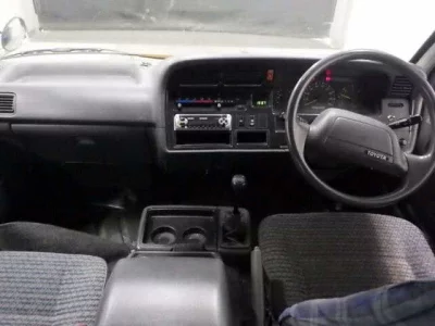 TOYOTA HIACE VAN