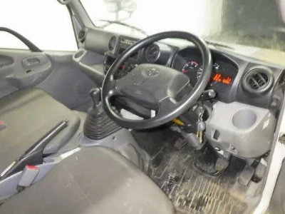 TOYOTA DYNA