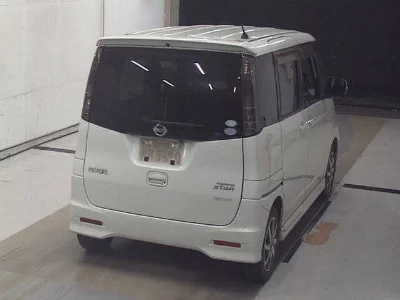 NISSAN ROOX
