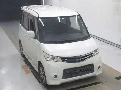 NISSAN ROOX
