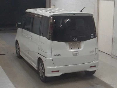 NISSAN ROOX