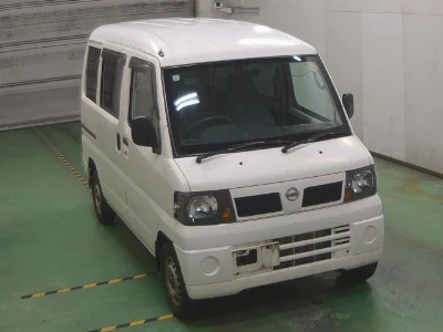 NISSAN CLIPPER VAN