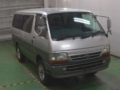 TOYOTA HIACE VAN