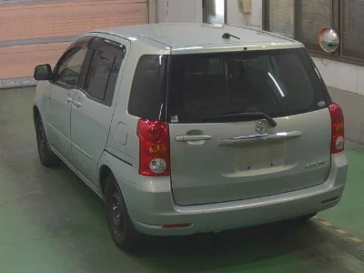 TOYOTA RAUM